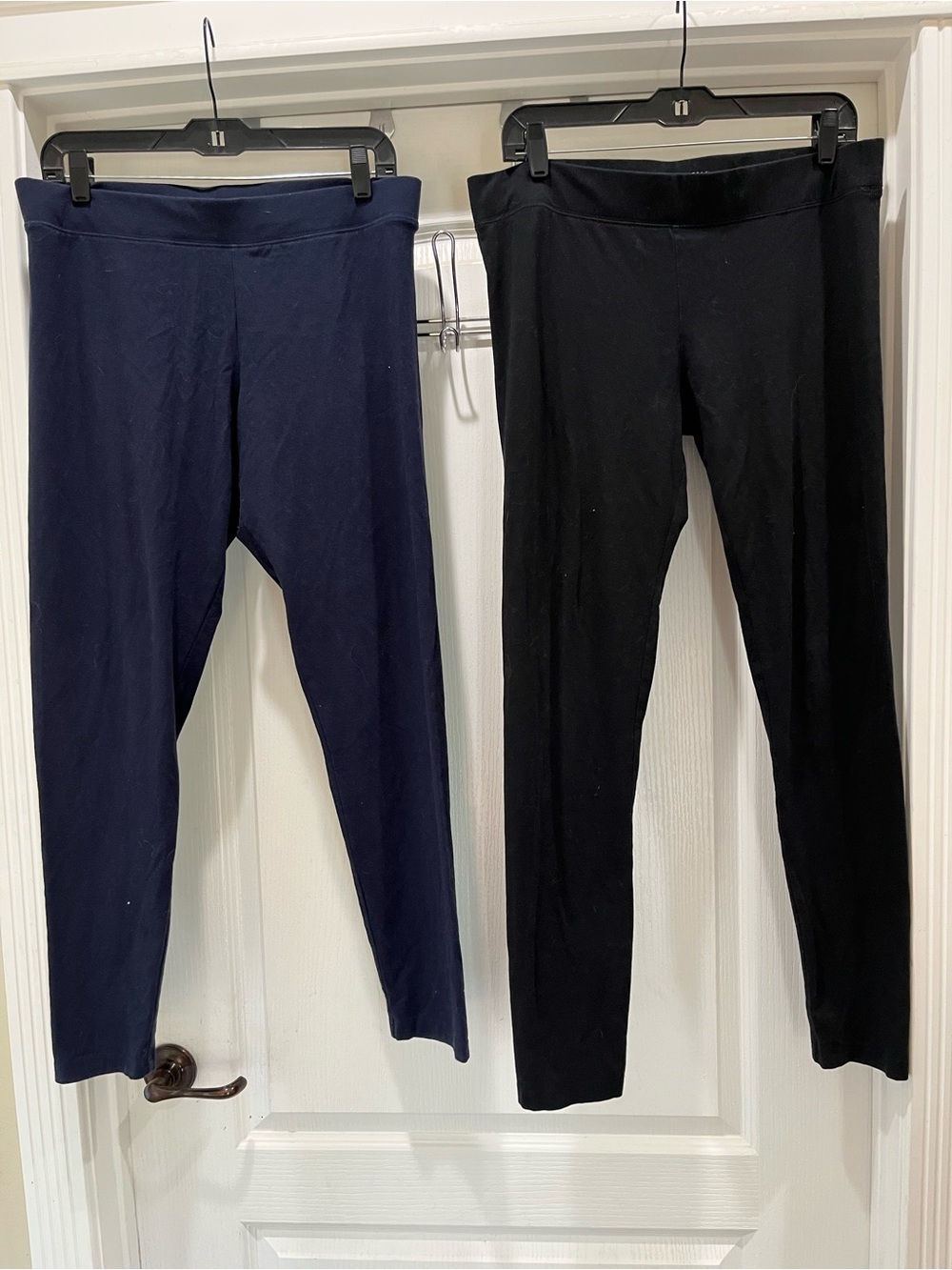 Aeropostale Navy and Black High-Rise Leggings Duo